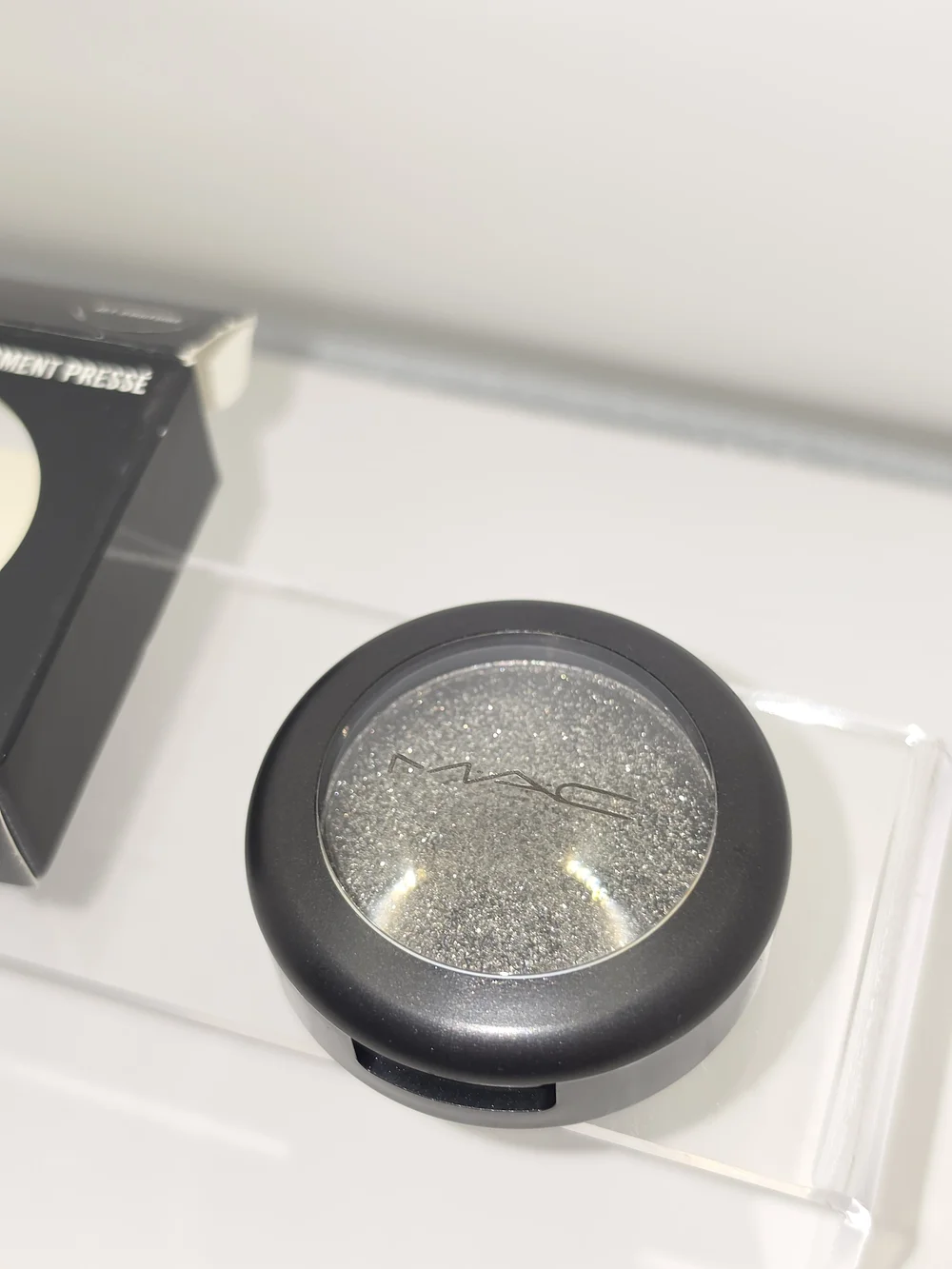 MAC Cosmetics mac pressed